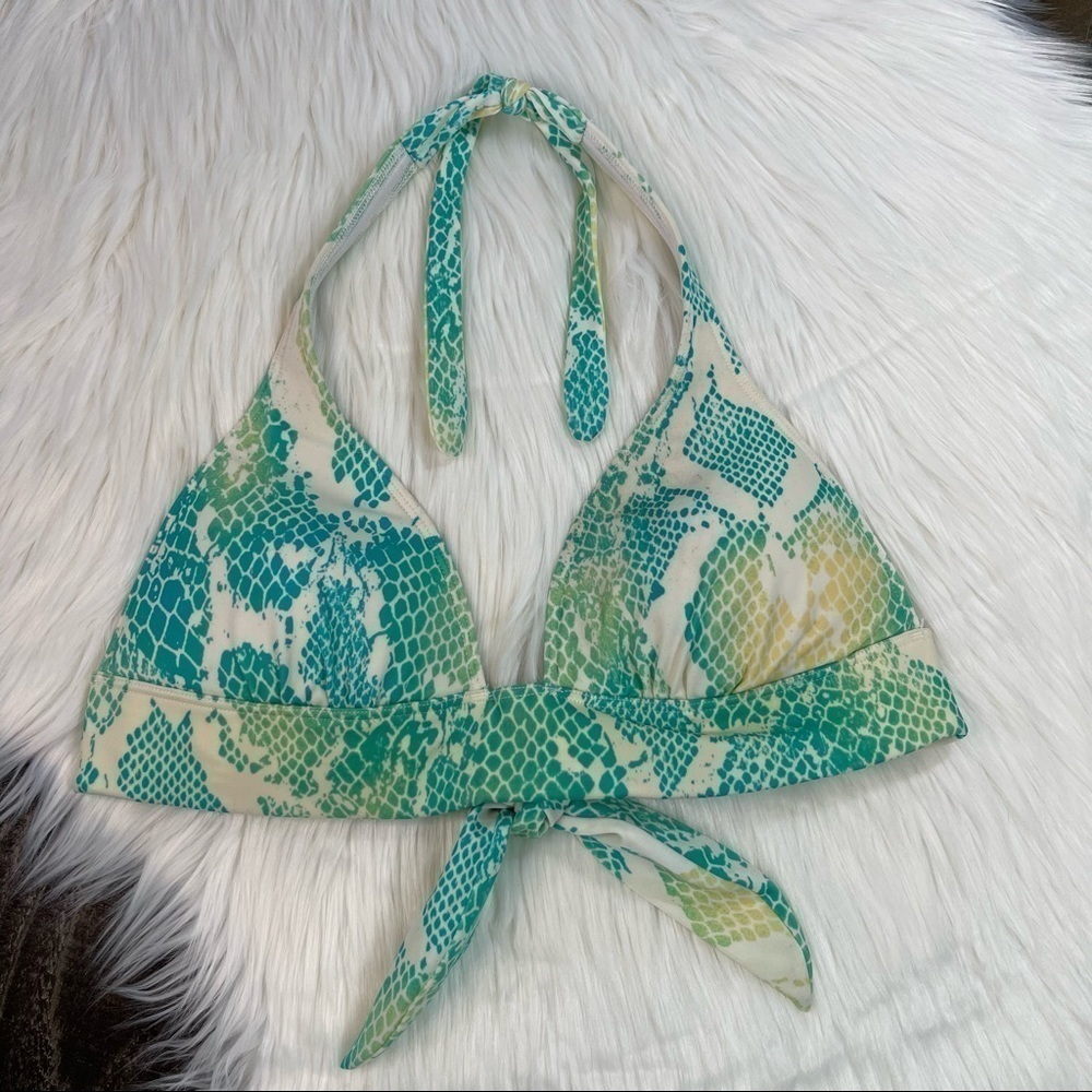 Victoria’s Secret Bikini Top size small